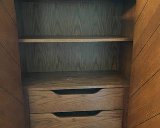 #8	Pennsylvania House Bachelors Chest w/4 drawers & 1 shelf - 35x19x65	 $100.00 																																																																																																																																																																																																																																																																																																																																																																																																																																																																																																																																																																																																																																																																																																																																																																																																																																																																																																																																																								