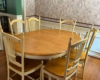 #5	Round to Oval Pedestal Table w/leaf storage inside w/6 chairs - 48-65x48x30	 $200.00 																																																																																																																																																																																																																																																																																																																																																																																																																																																																																																																																																																																																																																																																																																																																																																																																																																																																																																																																																