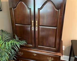 #62	Kincaid Armoire w/2 drawers & 2 doors w/Stand for TV  - top doors slide back - 38x21x62	 $75.00 																																																																																																																																																																																																																																																																																																																																																																																																																																																																																																																																																																																																																																																																																																																																																																																																																																																																																																																																				