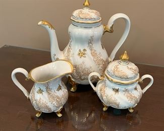 #64	Weimer Made in Germany Coffee Pot w/sugar and Creamer (coffee pot inside chip)	 $75.00 																																																																																																																																																																																																																																																																																																																																																																																																																																																																																																																																																																																																																																																																																																																																																																																																																																																																																																																																													