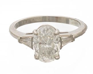 2.5 Ct Oval Diamond, Platinum, Size 6.5 4.8g