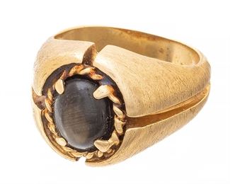 Star Sapphire Man's Gold Ring, Size 9, 12.4g