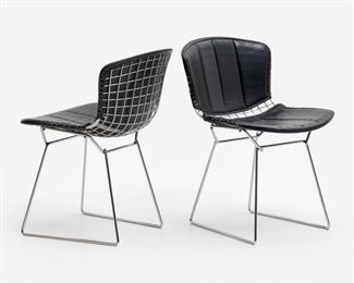129. HARRY BERTOIA PAIR OF KNOLL WIRE SIDE CHAIRS (1972)