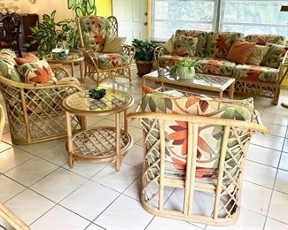 FABULOUS rattan set from the early 90's.