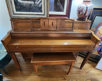 Winter Company Upright Piano