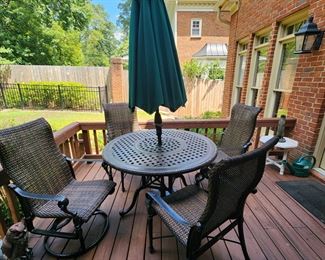 Gensun Patio Table and 4 chairs