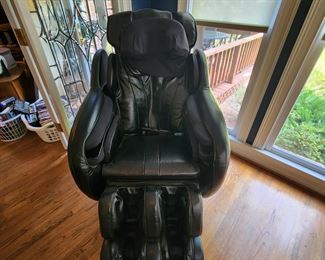 Brookstone Osim uAstro 2 Massage Chair