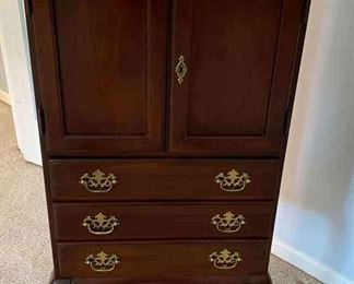 ENDING SOON!

"West Lake: Inverness Way" in Martinez, GA. Starts Closing 8pm Mon 7/17. Pickup is Wed 7/19 12-6p. Please click here to see more photos, descriptions, and current bids: https://ctbids.com/estate-sale/22799