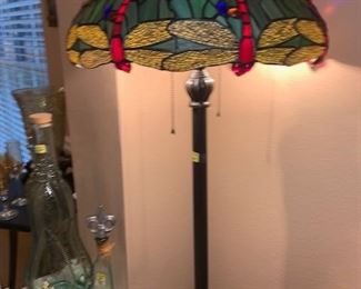 Beautiful Floor Lamp - Tiffany Copy 