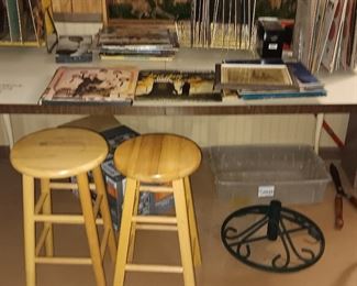 LARGE VINTAGE FORMICA TOP TABLE