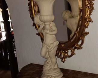 WALL DECOR AND STATUE