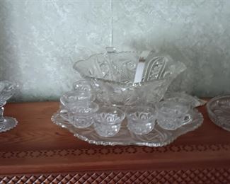 LARGE CRYSTAL PUNCH BOWL AND OTHER GLASS