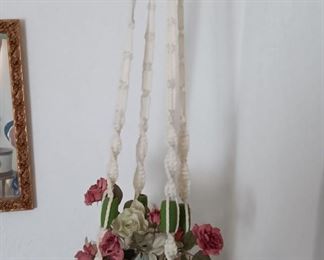 MACRAME WITH POT