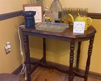 Small accent table 