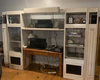 Entertainment cabinet 