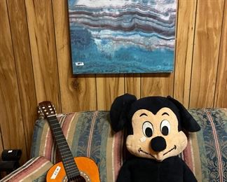 Vintage Mickey   Acoustic guitar 