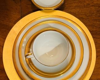 Noritake white, and gold dinnerware