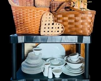 Baskets
ROSENTHAL dinnerware