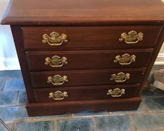 Chippendale chest of drawers