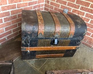 Antique leather top trunk
