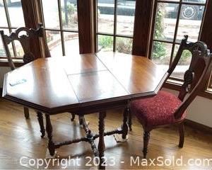 wantique table and chairs1161 t
