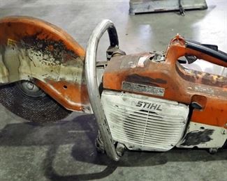 Stihl Gas Powered Concrete Cutting Saw, Model TS-400, Engine Has Compression, Including Bosch 14" Segmented Diamond Cutting Blade