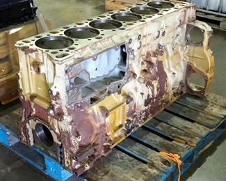 Diesel Engine Block, Unknown Manufacturer, 6-Cylinder Diesel, 23"x46"x32.5" 