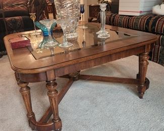 Bassett coffee table w/ beveled glass insert