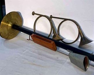 005 The Boombass Oneman Band Instrument And 2 Solid Brass Horns Made In India.