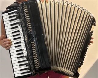 003 Castiglione, Made In Italy, Accordion, Works