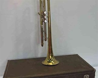 Getzen 300 Series B Flat Trumpet Elkhorn, WI