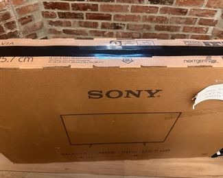 Sony Bravia 50” X85K 50 Smart TV. See all details at link on listing of items.  