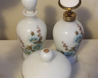 DeVilbiss Vanity Set.