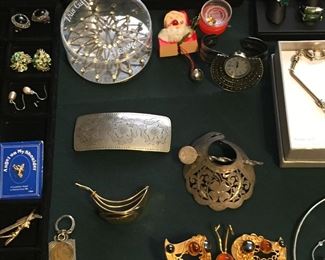 Taxco Sterling hair, bun holder.