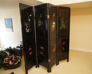 Folding screen