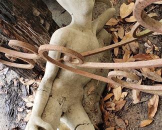 Concrete Alien that crashed.