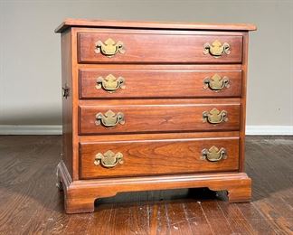 Diminutive Side Cabinet | Virginia Galleries chest of drawers, with side handles and four full width drawers. - l. 24 x w. 16 x h. 23 in