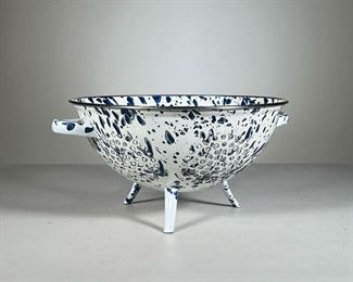 Art Colander | Splatter painted enamel colander. - h. 6 x dia. 10.5 in