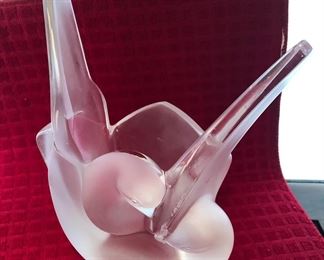 LALIQUE VASE WITH FROG 