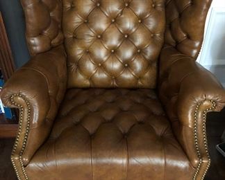 PAIR OF LEATHER CHAIRS