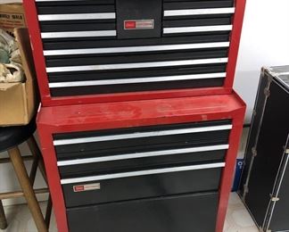 TOOL CHEST