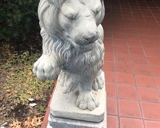 PAIR OF LIONS