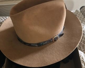 HAT