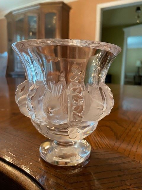 LALIQUE SIGNED