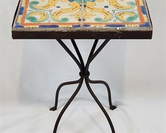 Davies & McDonald 20" California Tile Table