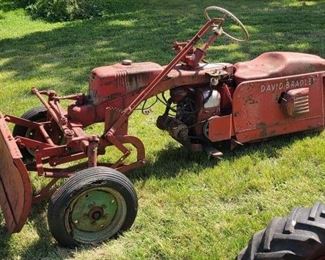 DAVID BRADLEY 917.59101 TRACTOR SERIAL #1001