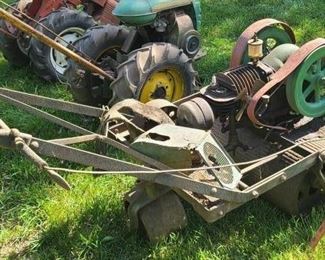 VINTAGE IDEAL X8588 PUSH MOWER