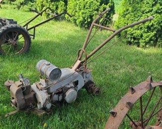 ROTOTILLER ROTO-ETTE HOME GARDENER TRACTOR
