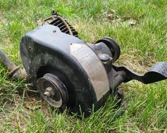 IRON HORSE MODEL X-401 KICK START SMALL ENGINE