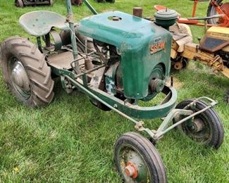 SHAW DU-ALL 7HP RIDING TRACTOR
